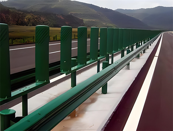 吴忠三波护栏板在高速公路的应用